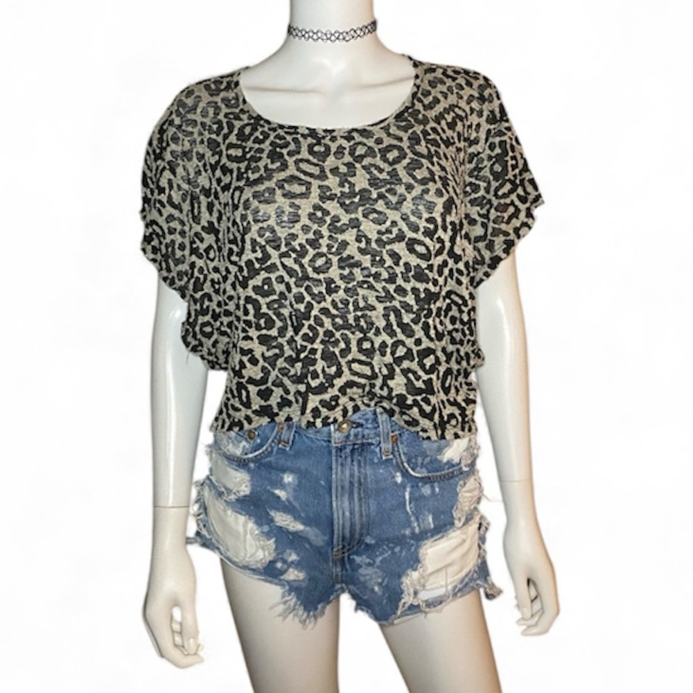 🔴CLEARANCE🔴 Forever 21- Cheetah Crop Top